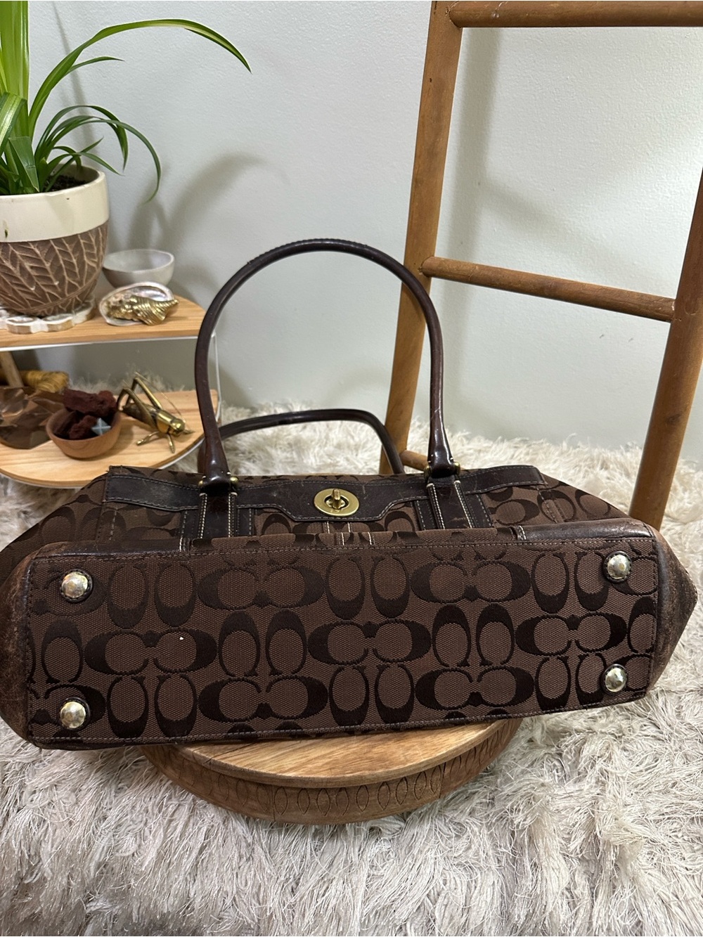 Coach Purse 11063 Brown Hampton Signature
Shoulder Tote Turnlock As Is Damaged - Picture 5 of 17